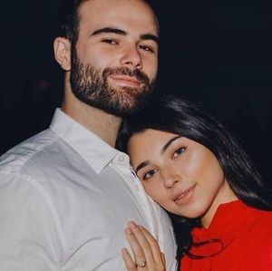 Meet your Posher, Adriana